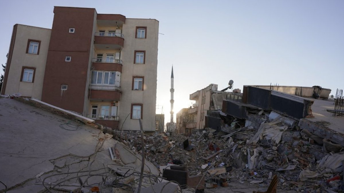 Deprem sonrası 41 bin 791 bina için yıkık, acil yıkılacak veya ağır hasarlı tespiti yapıldı