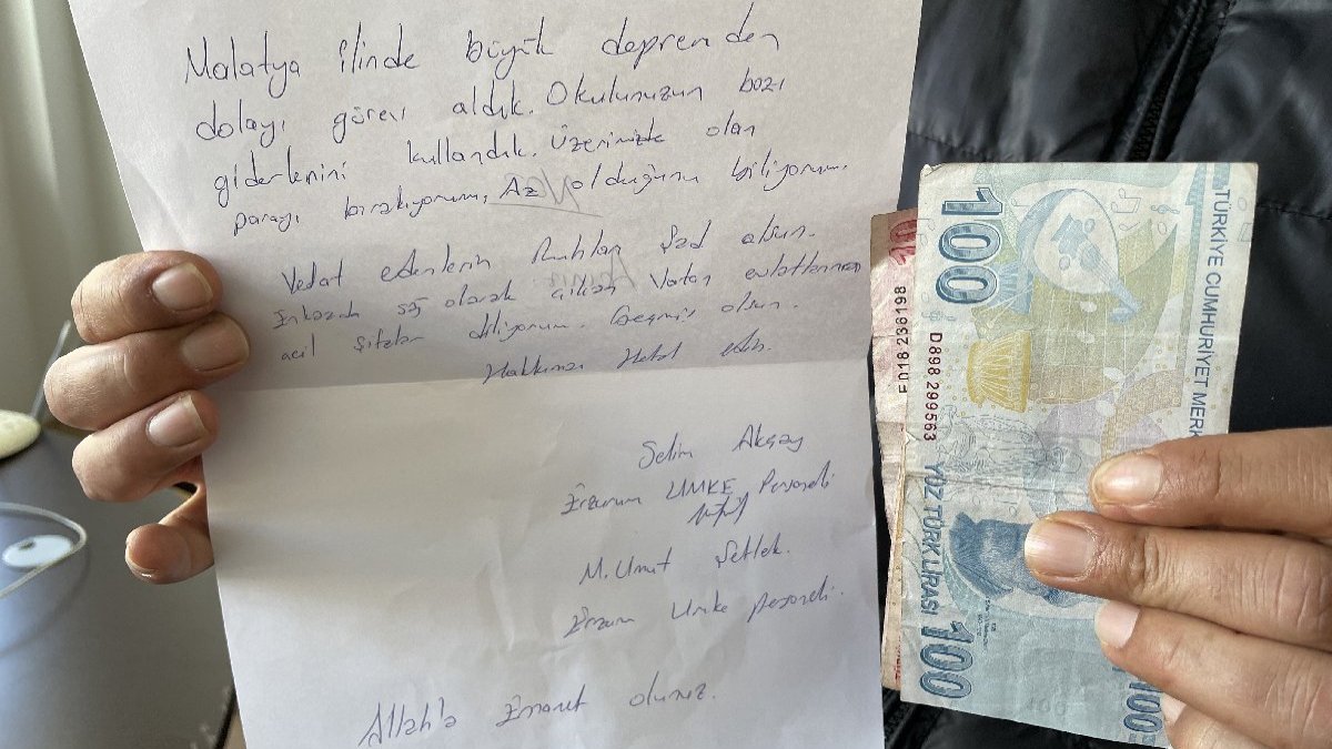 Depremde görev yapan sağlıkçılardan duygulandıran not