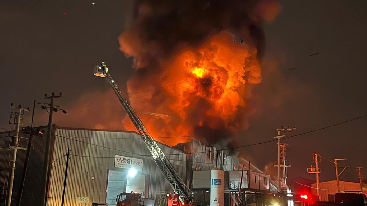 Kocaeli'de fabrika yangını