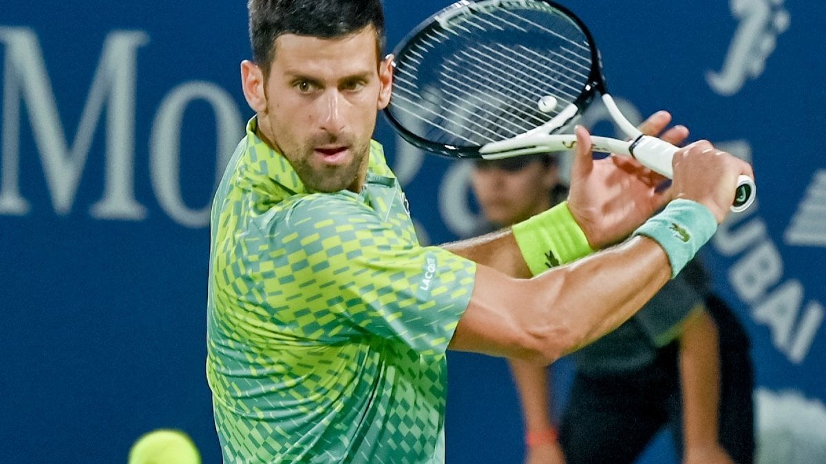 Novak Djokovic, Dubai Tenis Şampiyonası'nın yarı finalinde Sözcü