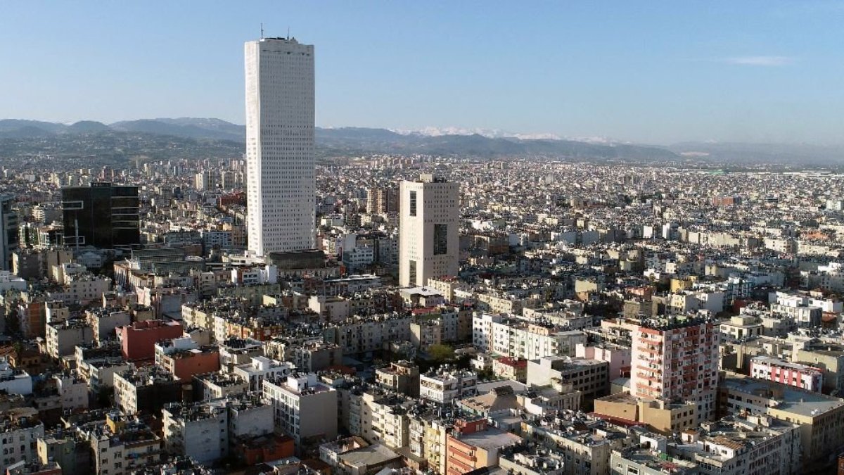 Mersin'de 59 okul boşaltıldı: 16'sı yıkılacak