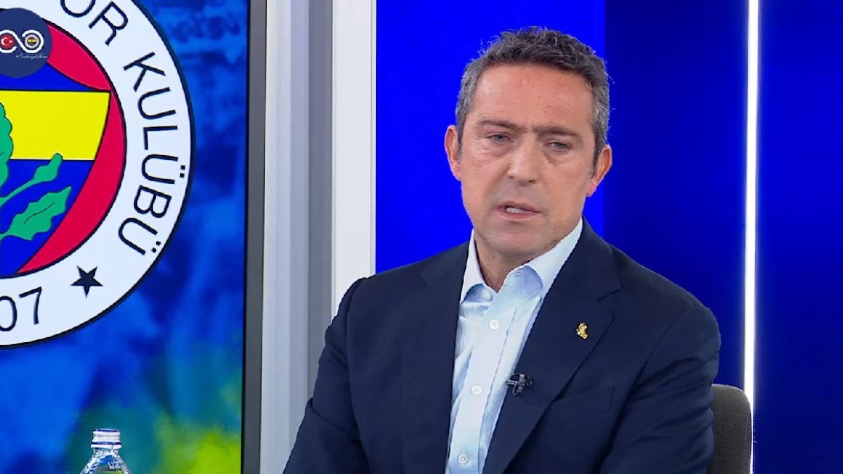 Fenerbahçe Başkanı Ali Koç: 4 tane bakan selfie çekerken siyaset olmuyor mu?