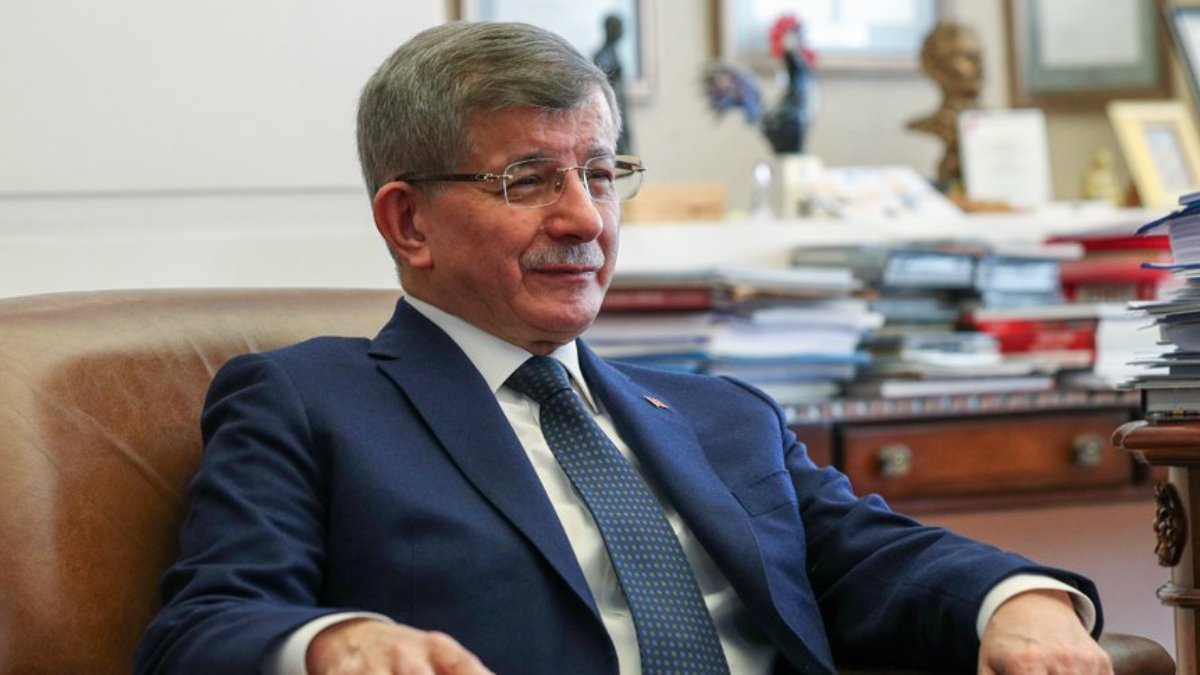 Davutoğlu: Herkesi aklıselim içinde davranmaya davet ederim