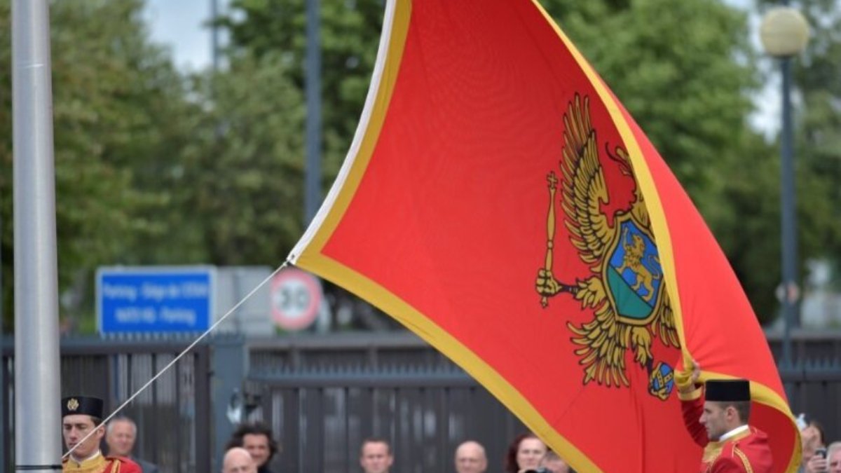 Karadağ'da mahkeme binasına bombalı saldırı