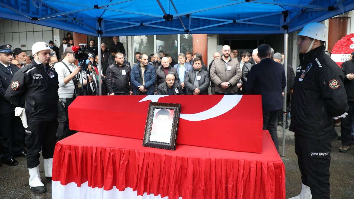 Hatay'da şehit düşen polis memuru Tarakçı son yolculuğuna uğurlandı