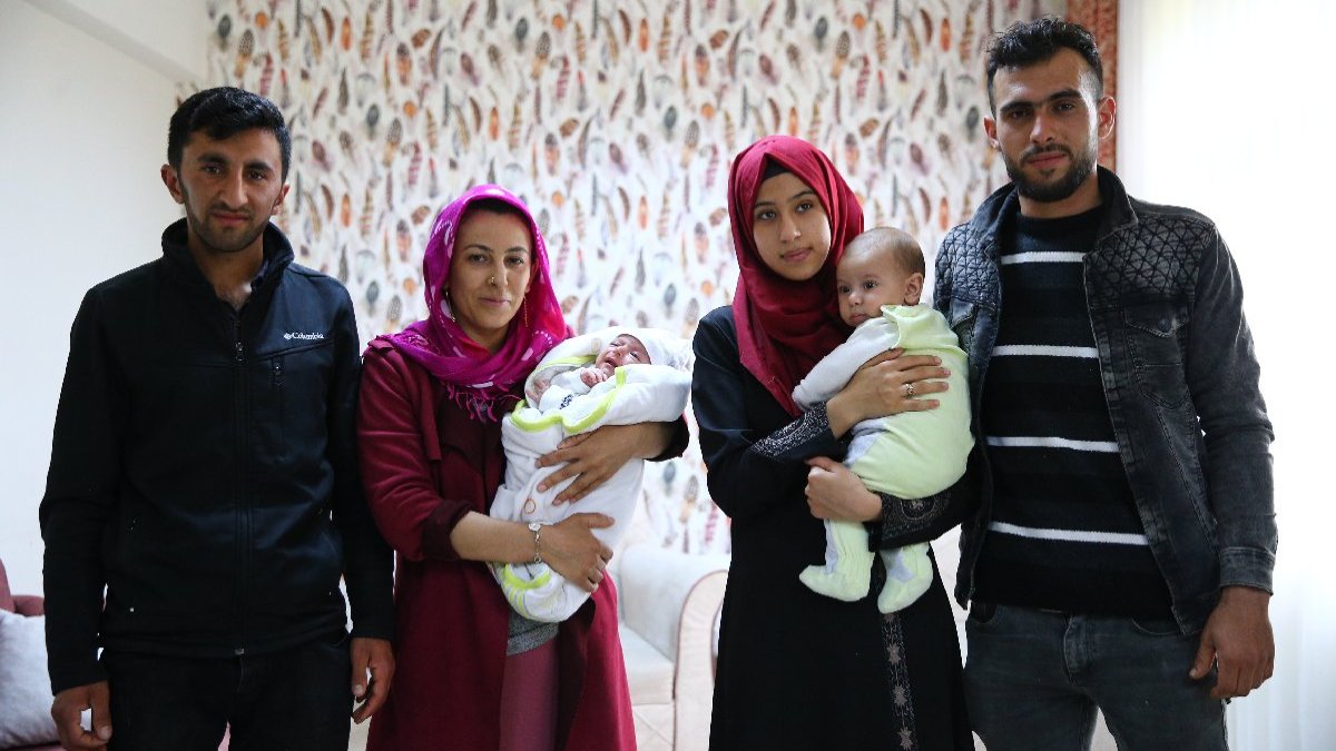 Depremzede 2 bebek, DNA testiyle ailelerine kavuşturuldu