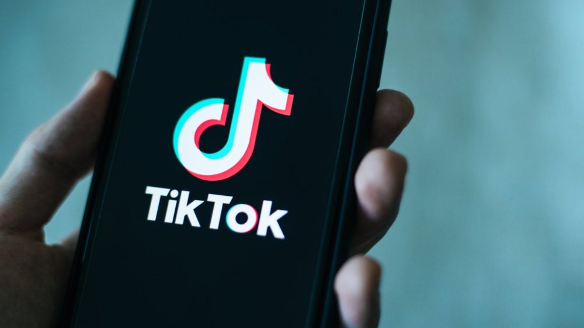 BBC, çalışanlarına TikTok'u yasakladı