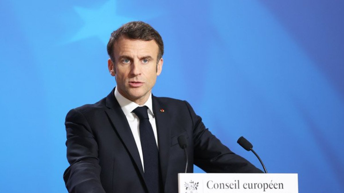 Fransa'da Macron sendikalara el uzattı