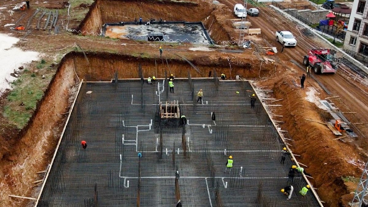 Bakan Kurum'dan deprem konutlarıyla ilgili açıklama