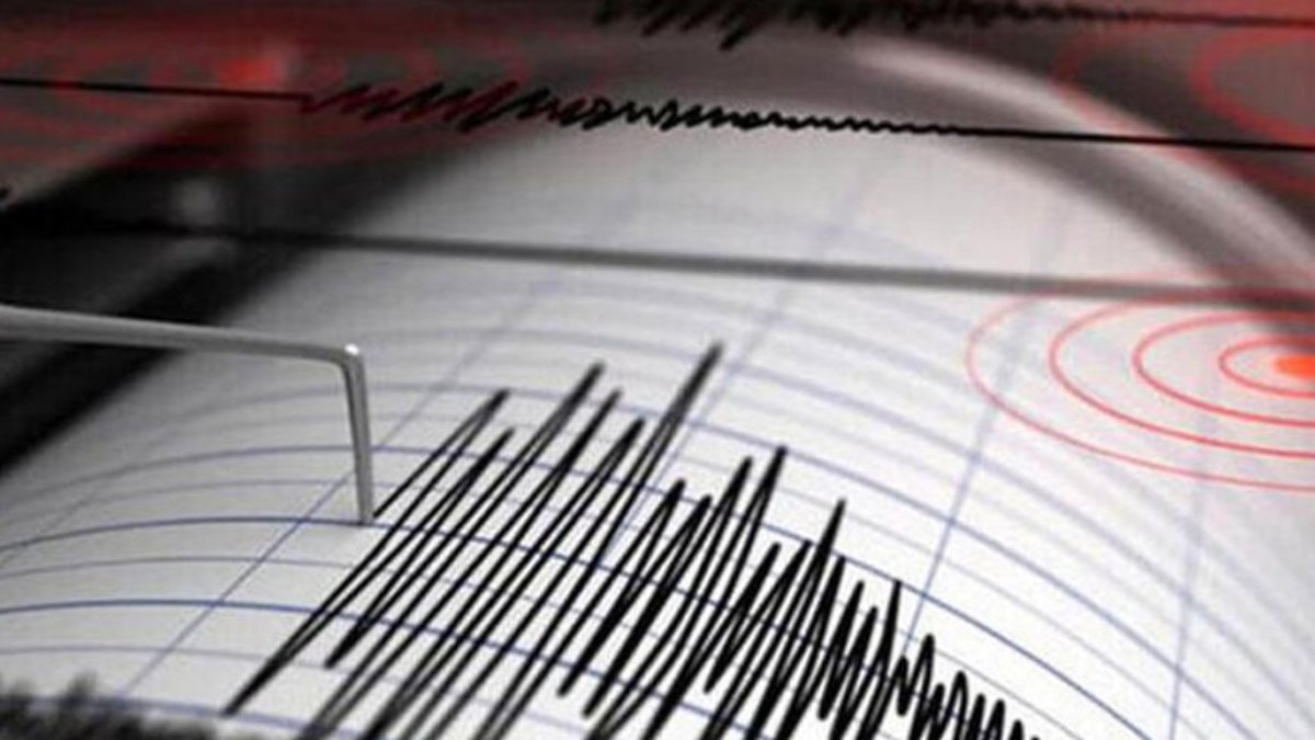 İzmir'de 3.5 büyüklüğünde deprem (Son depremler)