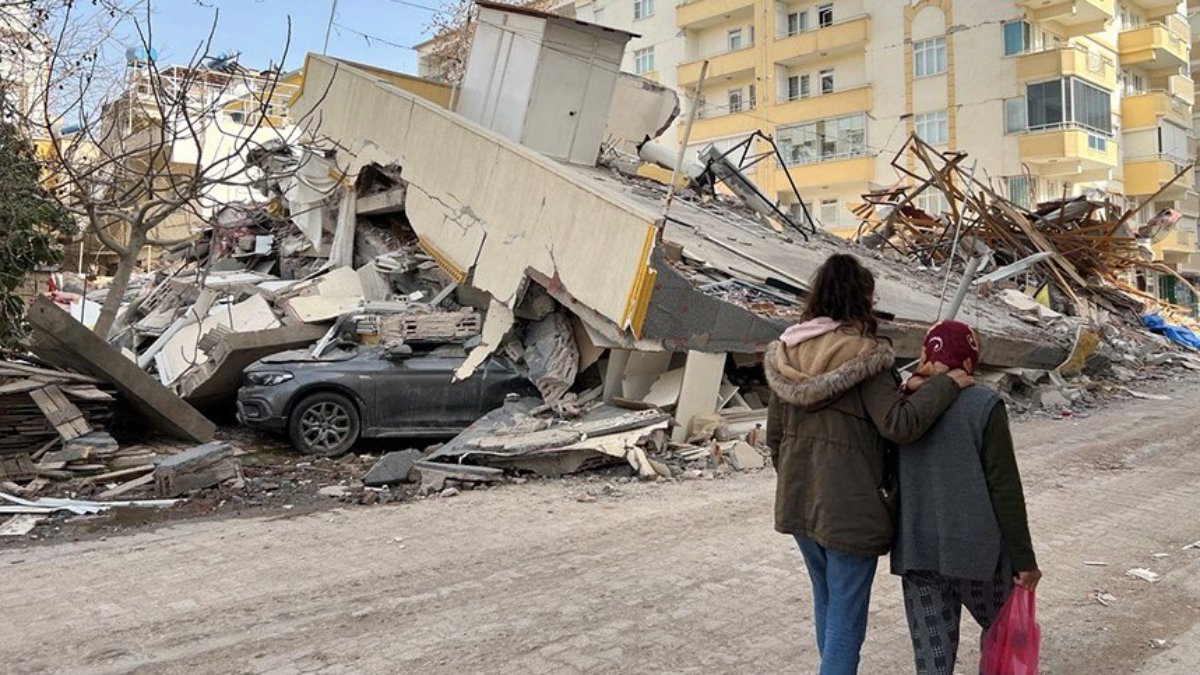 A l k S n r 9 Bin 590 TL ye Yoksulluk S n r 31 Bin 240 TL ye a-l-k-s-n-r-9-bin-590-tl-ye-yoksulluk-s-n-r-31-bin-240-tl-ye