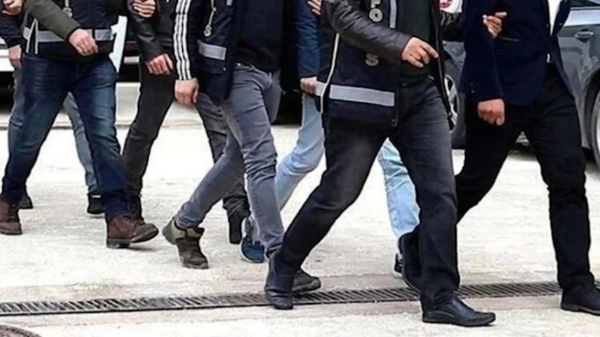 'Sarılar'a operasyon: 102 gözaltı
