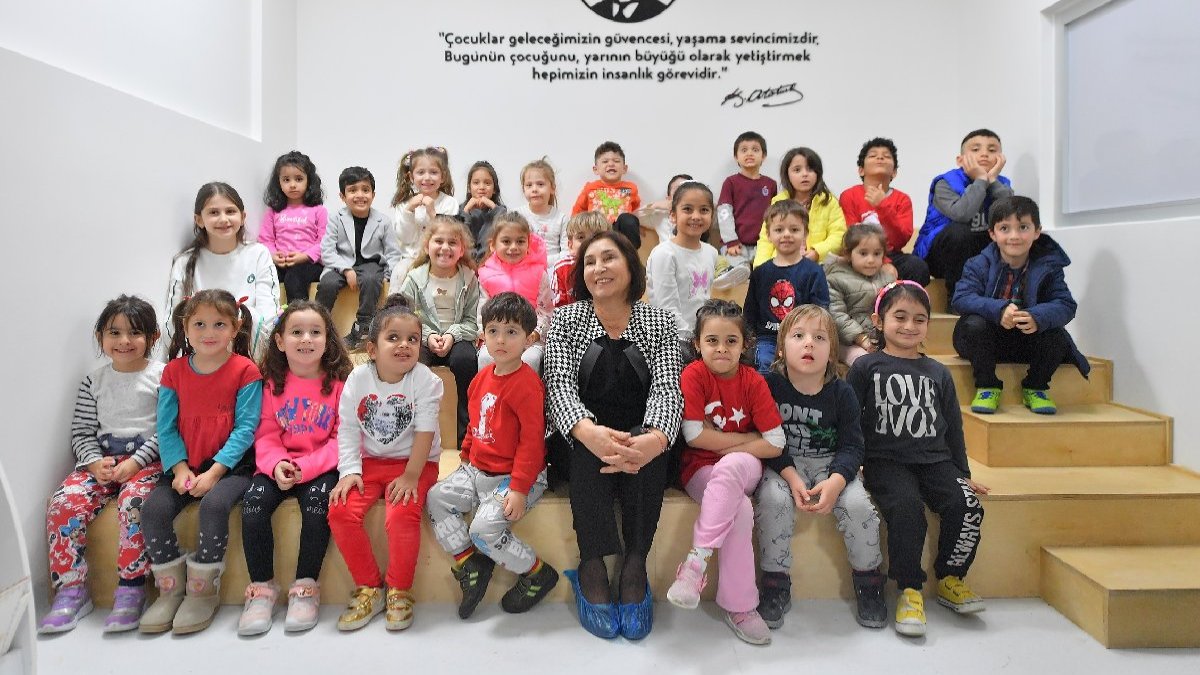 Selvi Kılıçdaroğlu, İstanbul’da çocuk bakımevi açılışına katıldı