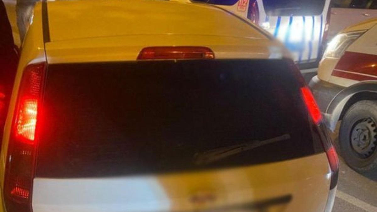 İzmir'de otomobilin çarptığı çocuk öldü, anne ağır yaralı