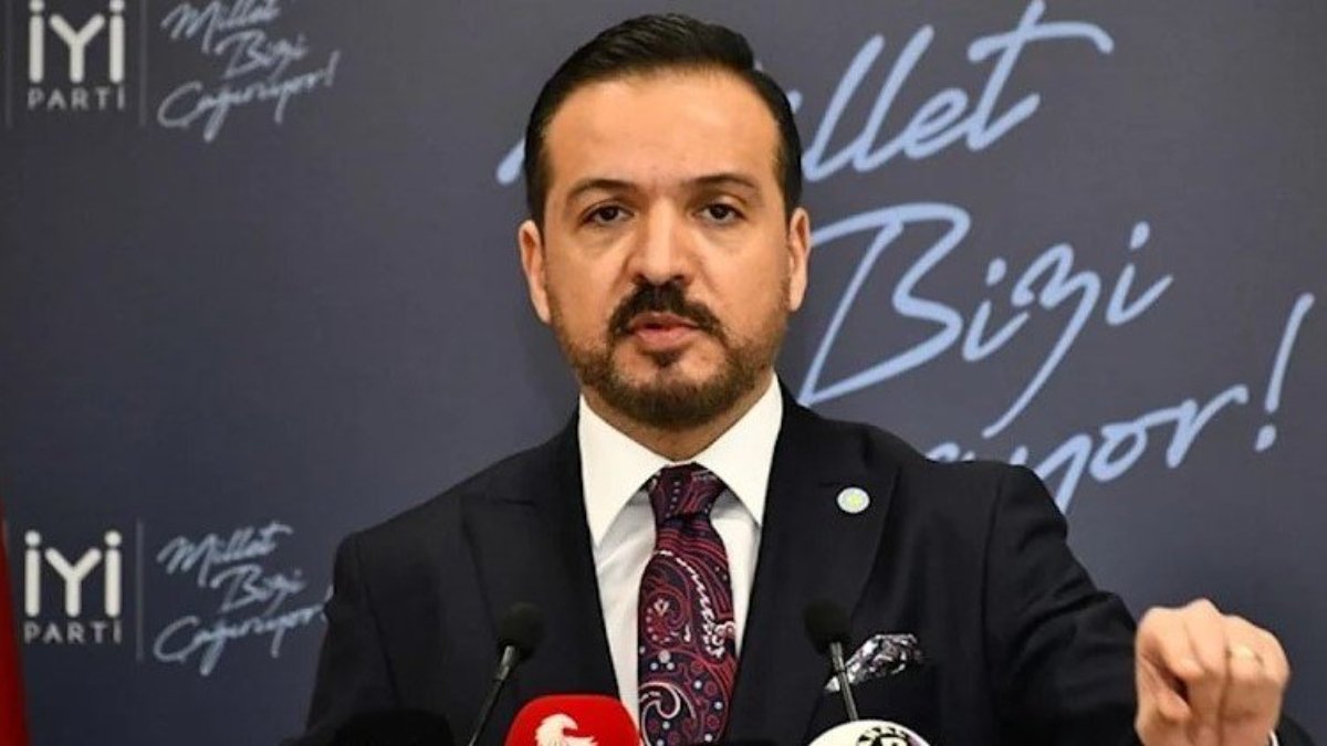 Kürşad Zorlu: 15 Mayıs sabahı Türk kadını başı daha dik ve umutla yürüyecek