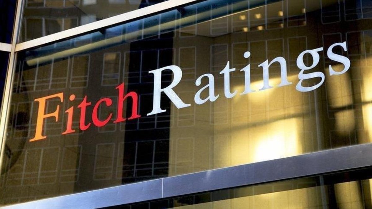 Fitch, ABD'nin kredi notunu negatif izlemeye aldı
