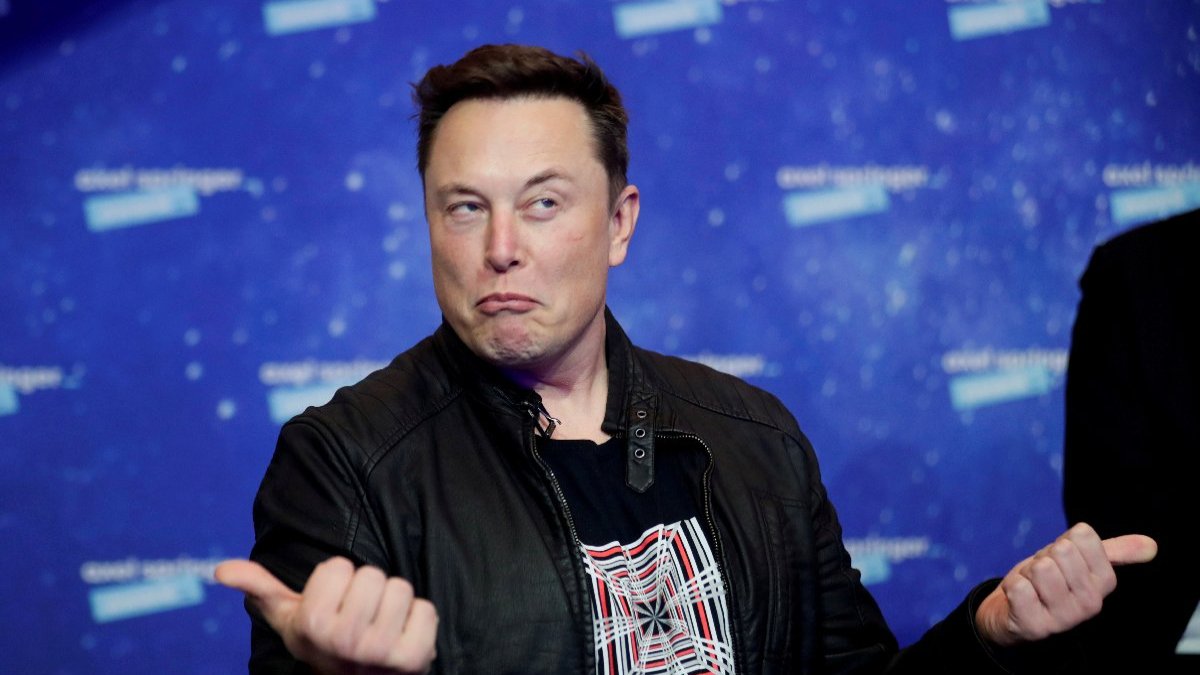 Elon Musk, beyin çipi projesinin insan deneyleri için onay aldı