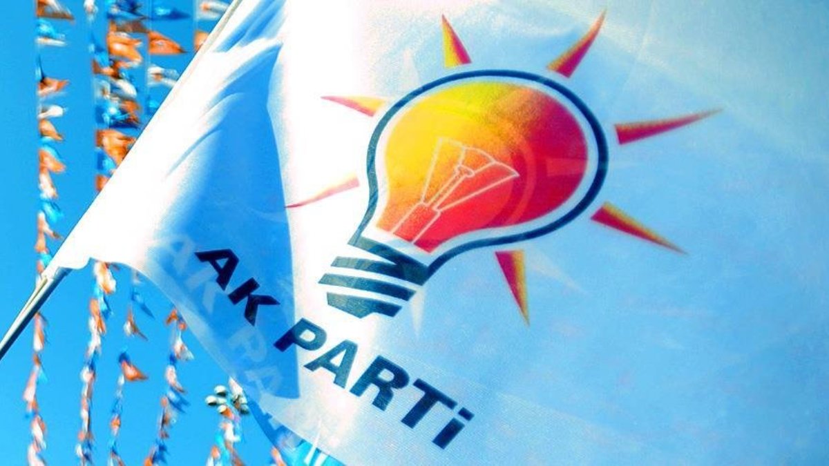 AKP Eskişehir teşkilatında istifa depremi