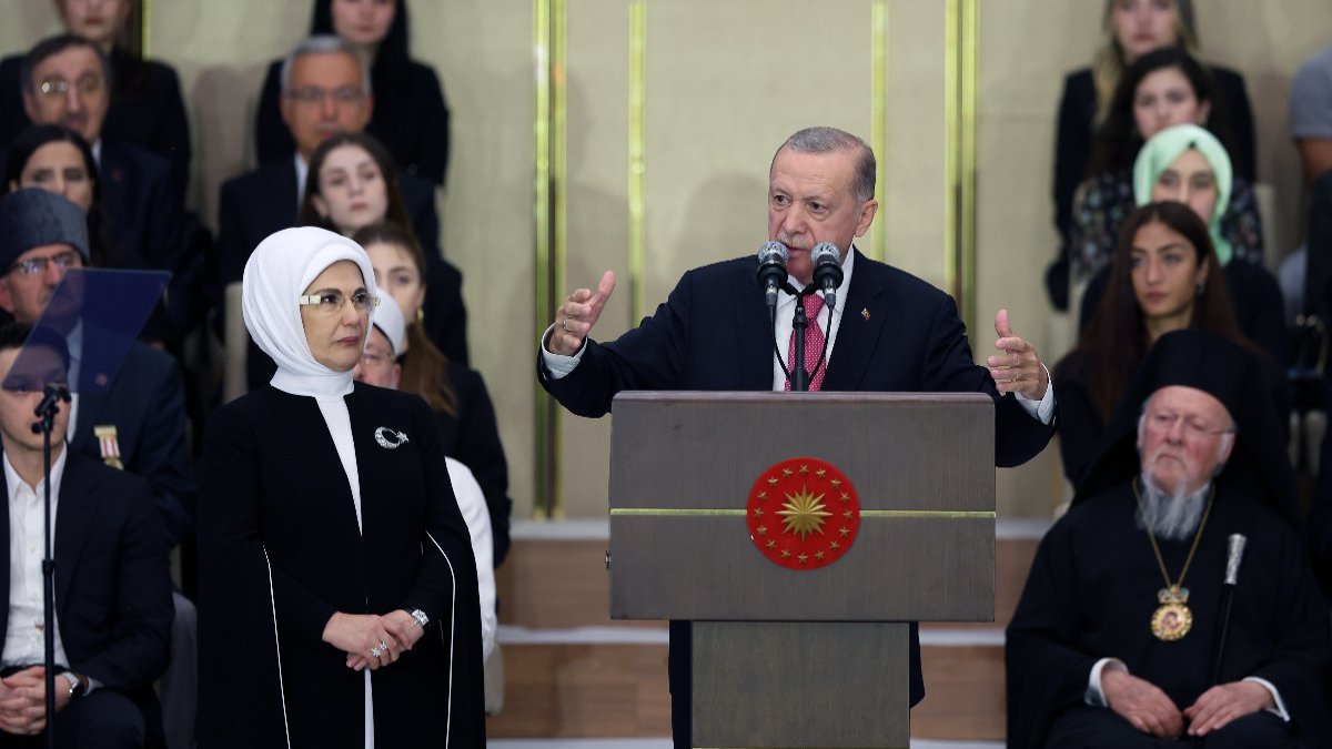Erdoğan'dan muhalefete: Farklı bir tavır sergilemelerini ümit ediyoruz
