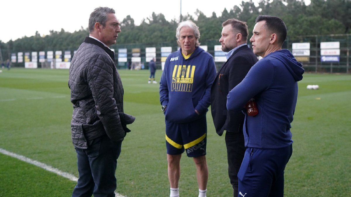 Fenerbahçe krize girdi