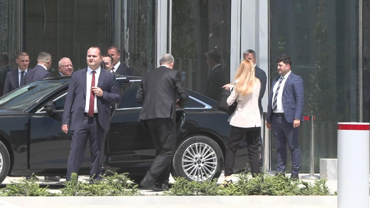 Merkez Bankası Başkanı Erkan banka yöneticileriyle bir araya geldi