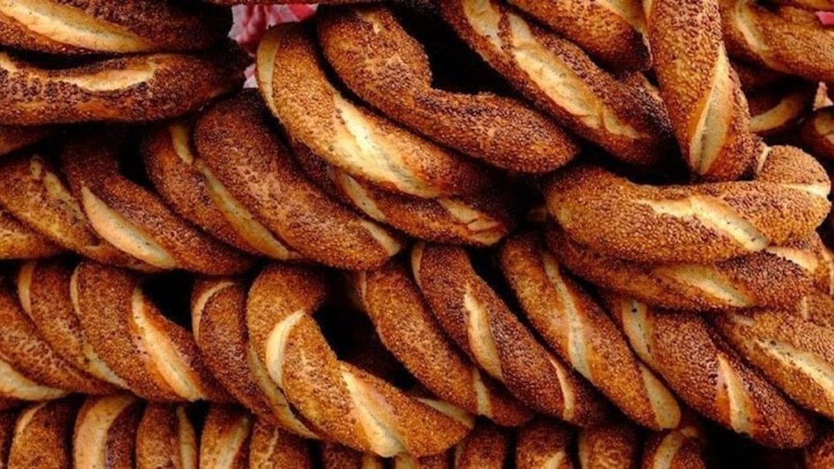 Bursa'da simit fiyatı 10 TL'ye yükseldi