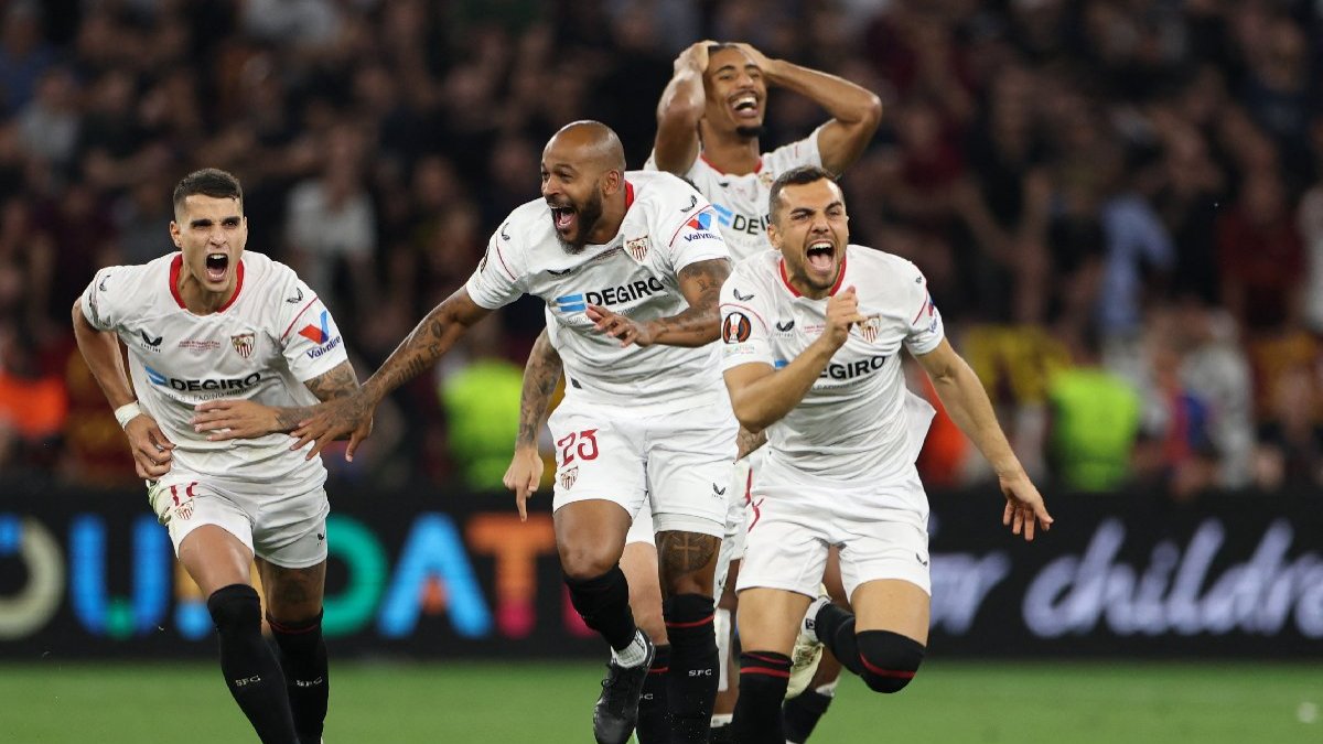 UEFA Avrupa Ligi'nde Sevilla, Roma'yı penaltılarda yenip şampiyon oldu