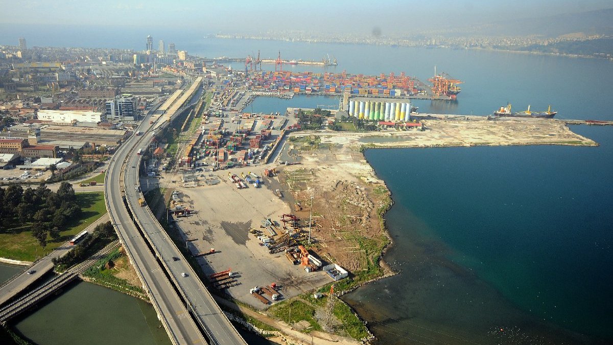 Atatürk'ün millileştirdiği İzmir Alsancak Limanı Araplar'a mı satılacak?