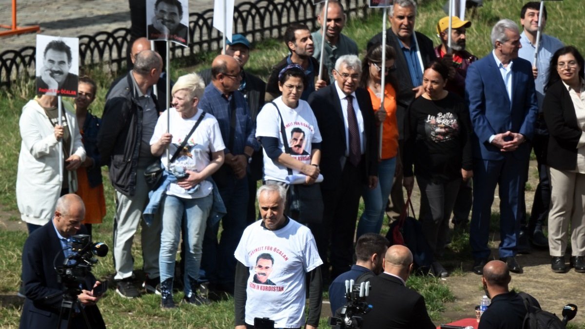 PKK'nın elebaşları Brüksel'deki gösteride ortaya çıktı