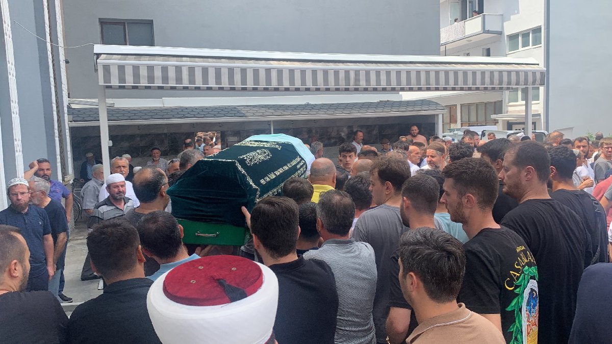 Boğulan kişiyi kurtarmak için denize atladı, kendisi öldü