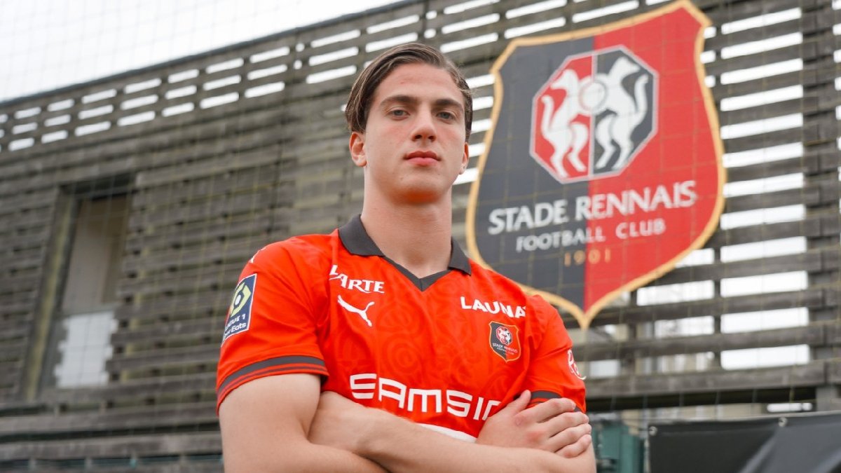 Fenerbahçe'de Cenk Tosun'a güle güle: Yeni golcü belli oldu!