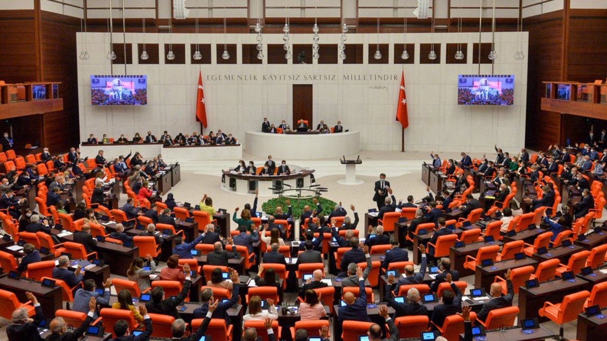 Ankara Garı katliamına ilişkin önergeyi AKP ve MHP reddetti