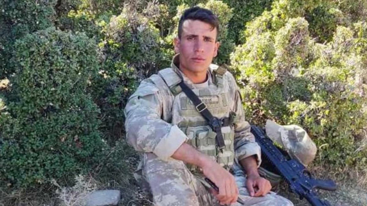 Uzman Çavuş Mustafa Çakmak Pençe Harekat bölgesinde şehit oldu