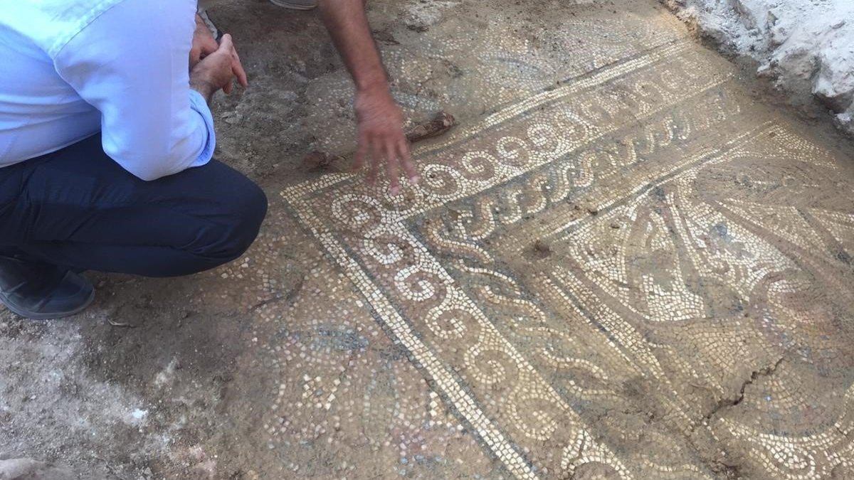 Kahramanmaraş'ta 1500 yıllık mozaik taban bulundu