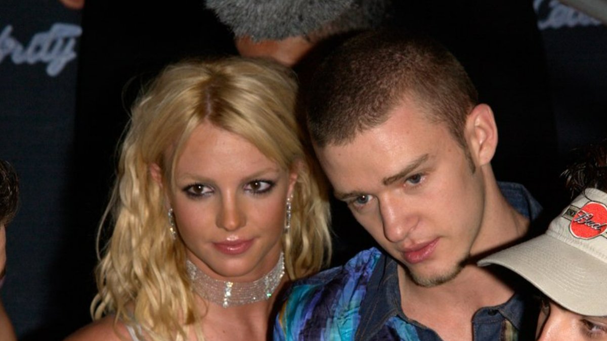 Ünlü şarkıcı Britney Spears, Justin Timberlake'ten hamile kaldığını itiraf etti