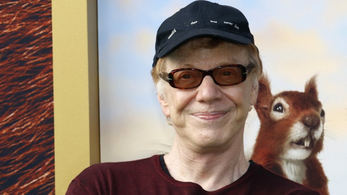 Ödüllü müzisyen Danny Elfman cinsel saldırıyla suçlanıyor