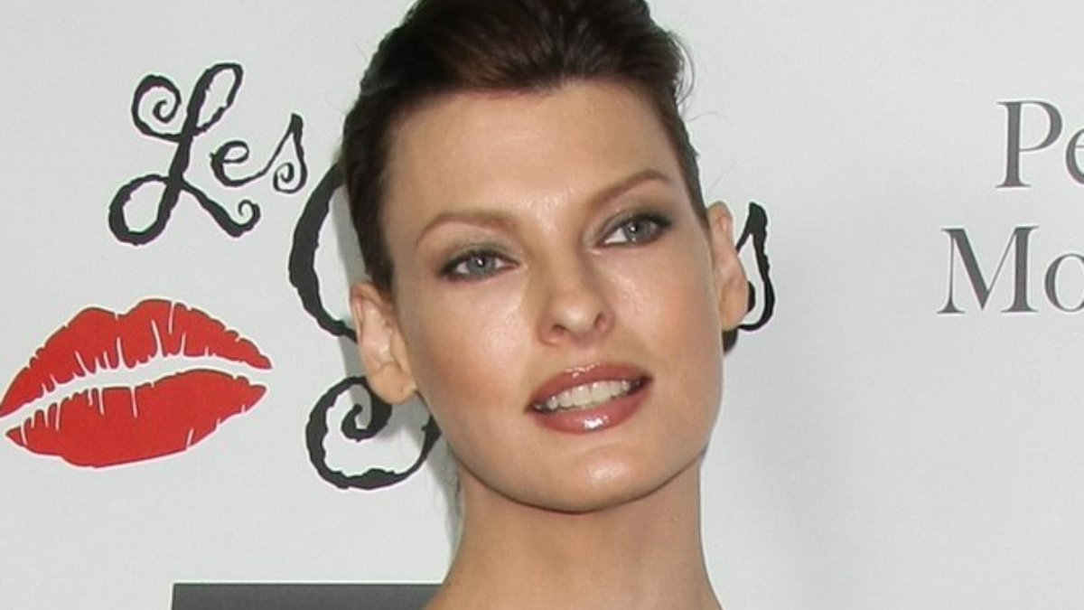 Süper model Linda Evangelista moda sektörünü eleştirdi