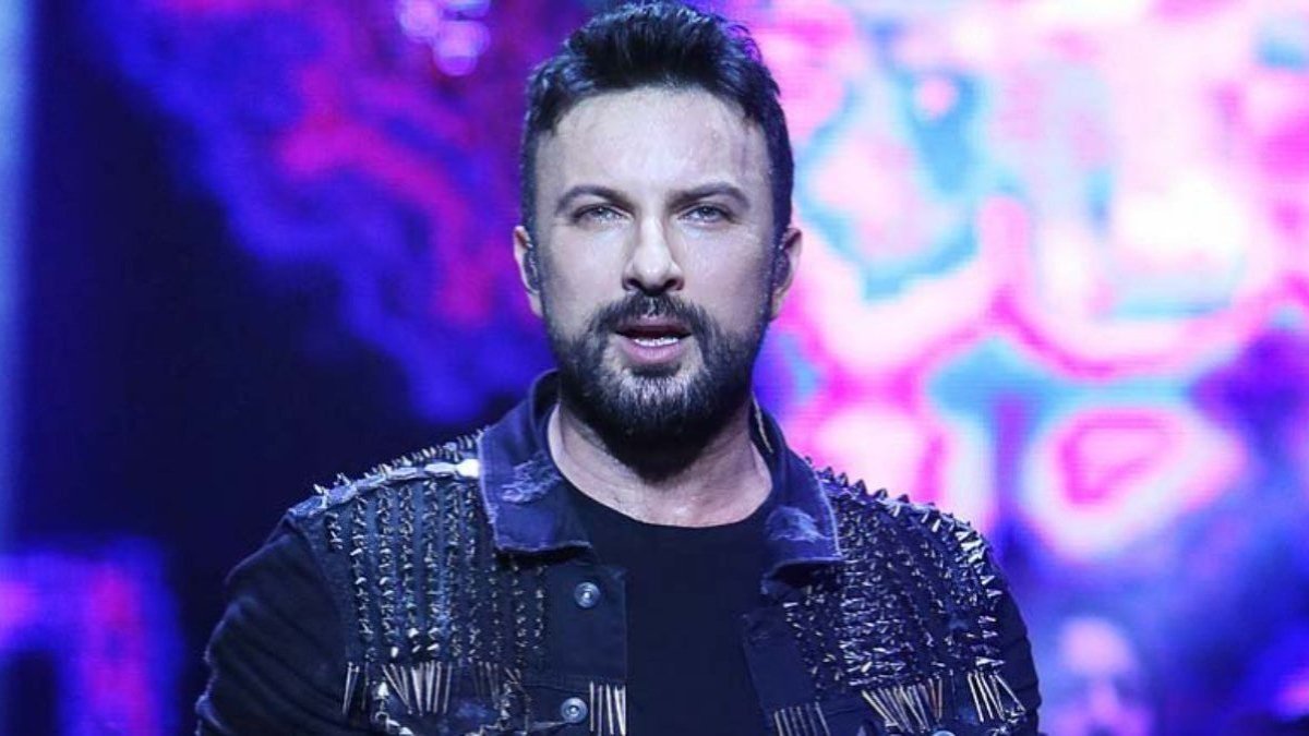 Tarkan, Cumhuriyet'in 100. yılı için yazdığı marşı yayınladı