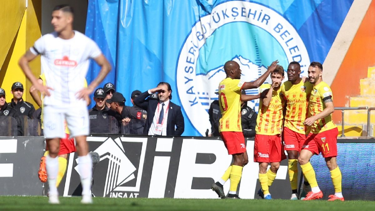 Kayserispor, Mame Thiam'ın hat-trick'iyle Rizespor'u devirdi