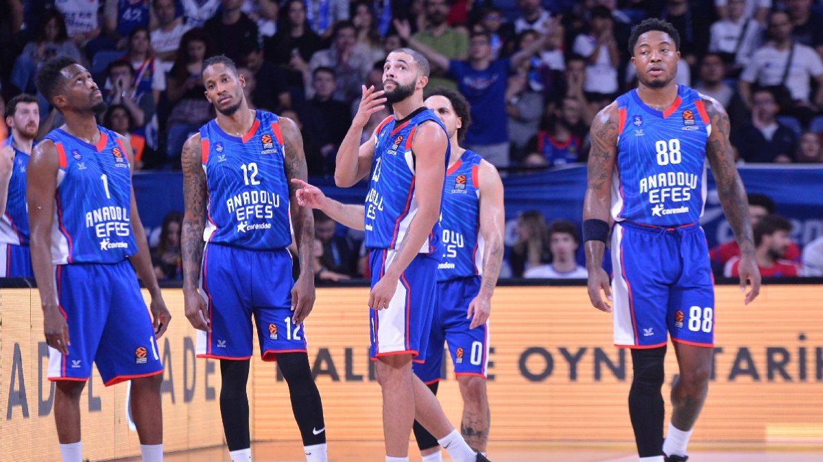 Anadolu Efes deplasmanda kazandı