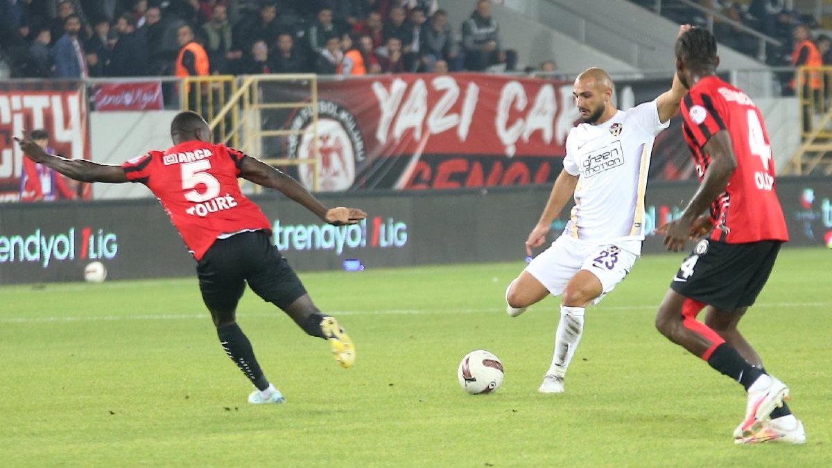 Eyüpspor deplasmanda Çorum FK'yi mağlup etti