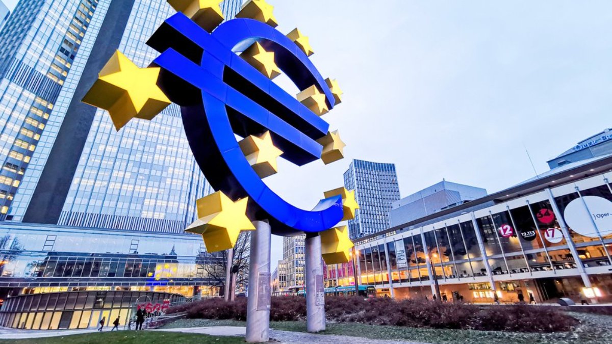 ECB faiz artışlarına devam edecek mi?