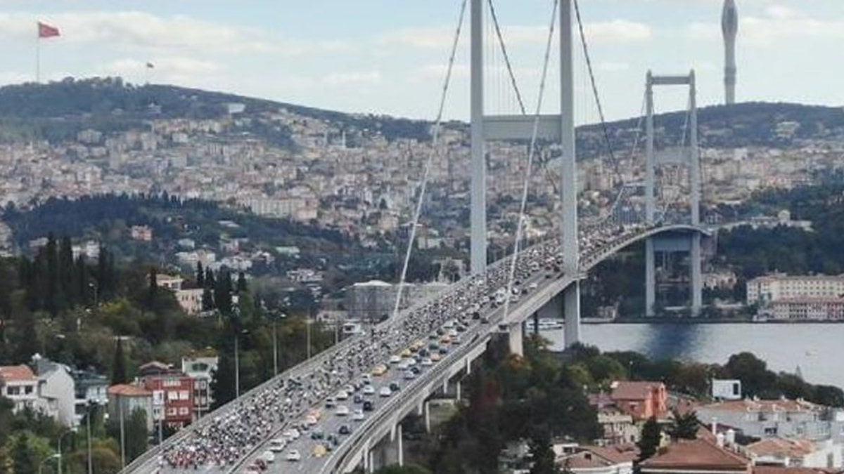 29 Ekim kutlamalarında değişiklik: Köprü kapatma kararı iptal edildi