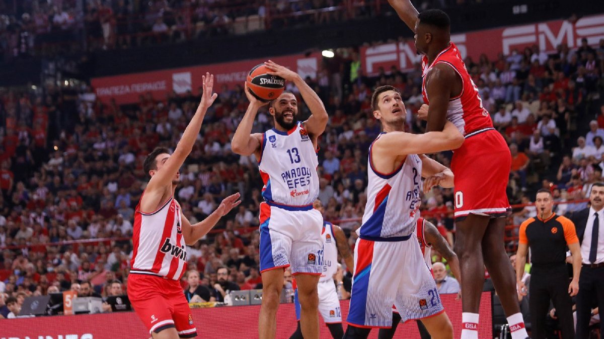 Anadolu Efes, Yunanistan'da kayıp