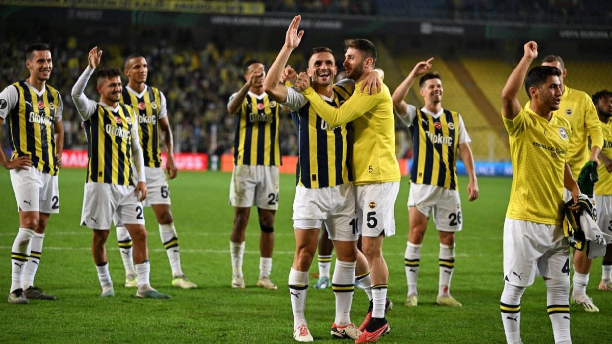 Fenerbahçe bir ilki başarmak istiyor! Hem Süper Lig hem Avrupa...