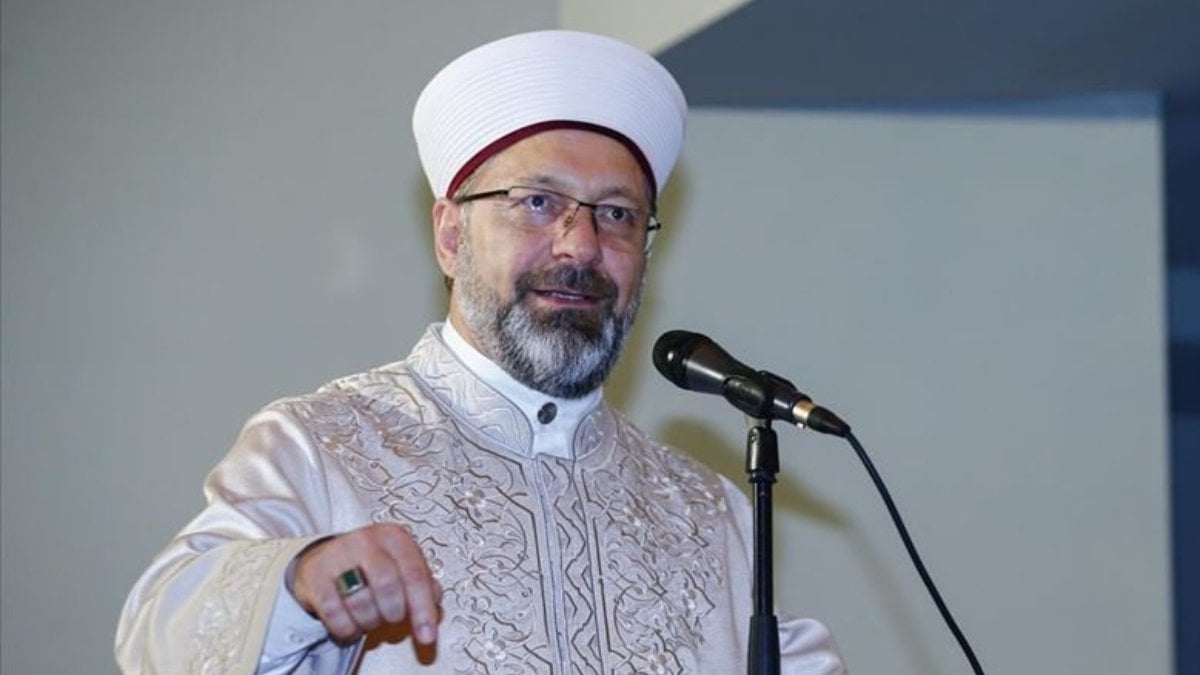 Diyanet'ten 100'üncü yılda yine Atatürksüz hutbe