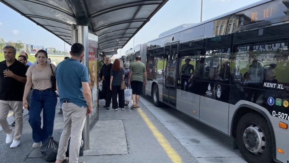 İstanbul'da hafta sonu toplu ulaşım ücretsiz