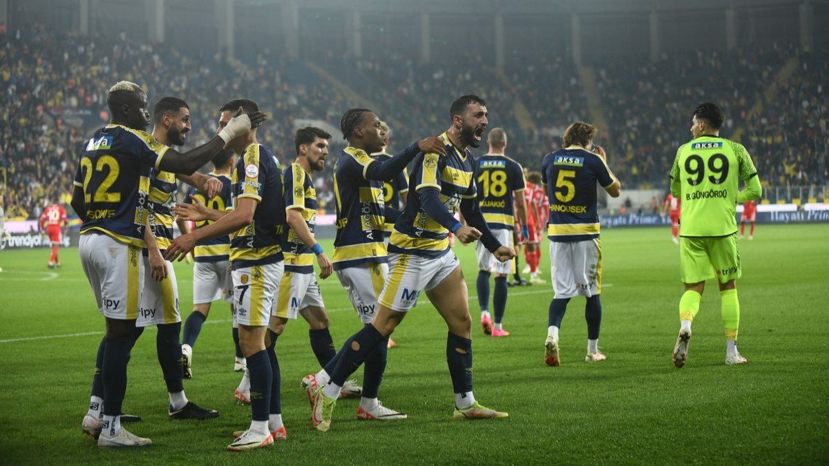 Ankaragücü, Samsunspor'u 4 dakikada yıktı: 2-0