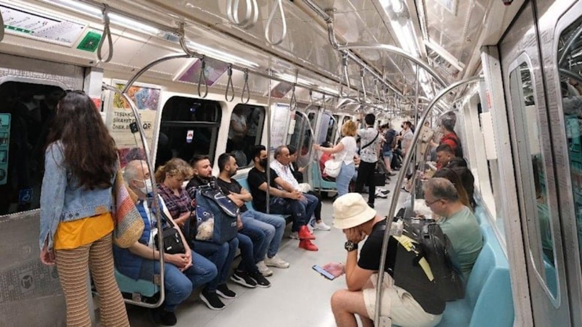 29 Ekim İstanbul, Ankara, İzmir toplu taşıma ücretsiz mi? Marmaray, metrobüs, metro, otobüs bedava mı?