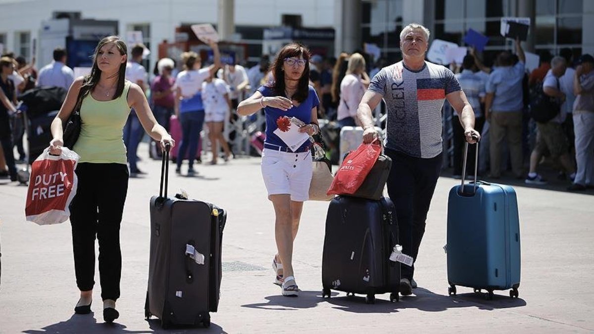 Türkiye'ye eylülde 5,7 milyon turist geldi